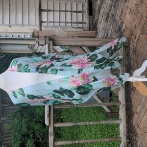 100 One Hundred Stars water lily kimono cover-up